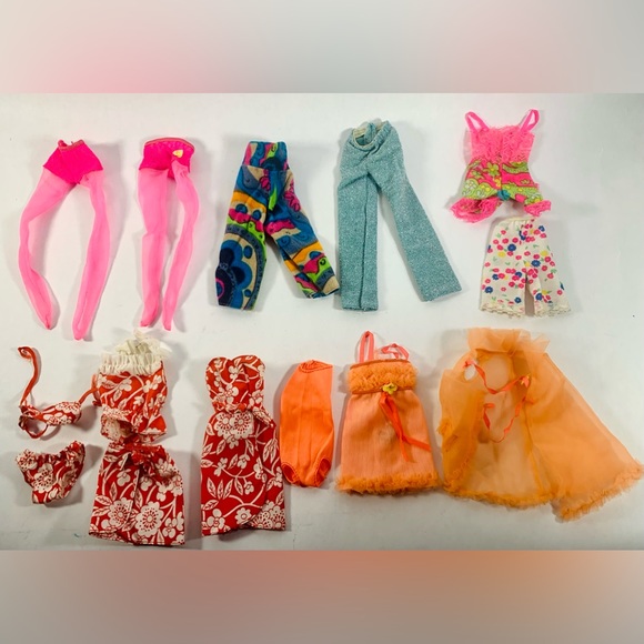 Vintage Barbie & Francie dresses, skirts , shorts, pants, etc 60’s /70’s - Picture 2 of 7